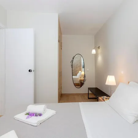 Sofia's 4u Apartamento *