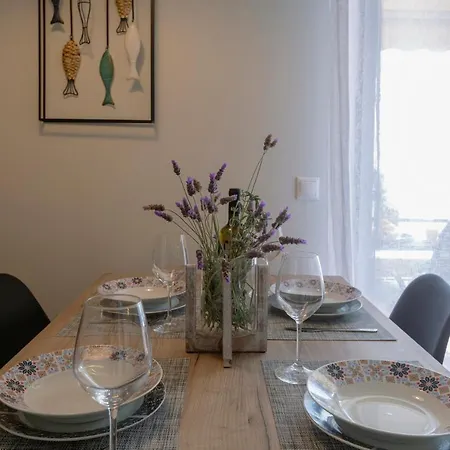 Sofia's 4u * Glyfáda