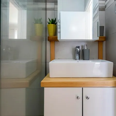 Sofia's 4u * غليفادا