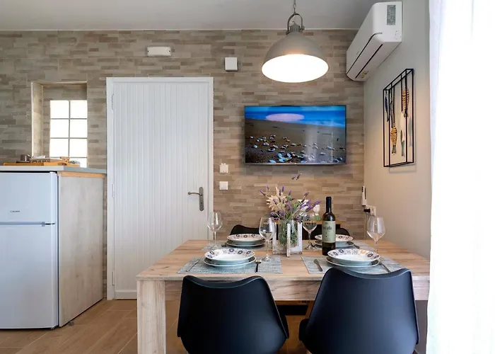 Sofia's 4u * Glyfada (Corfu)